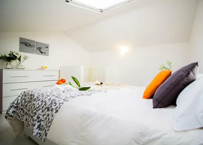 펜션 Innpisarentals 2 - Airstation Flat 피사